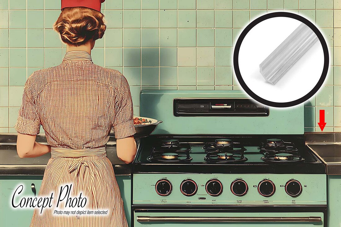 3/4in Face Width Mechanical Polished Finish Aluminum | Cove Moulding With Holes