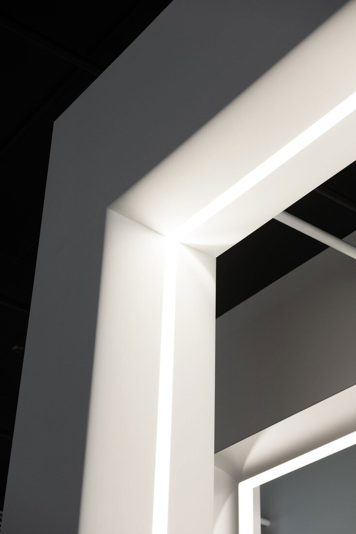 Orac Decor | Purotouch High Density Polyurethane Moulding for Indirect Lighting | Primed White | 3-1/8in H x 2in Proj x 3-3/4in Face