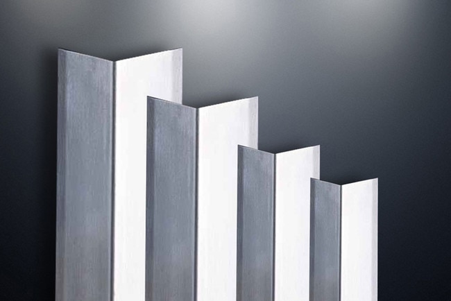 2in x 2in x 3/64in (.059in) Thick | Satin Stainless Steel Even Leg | 90° Angle Moulding